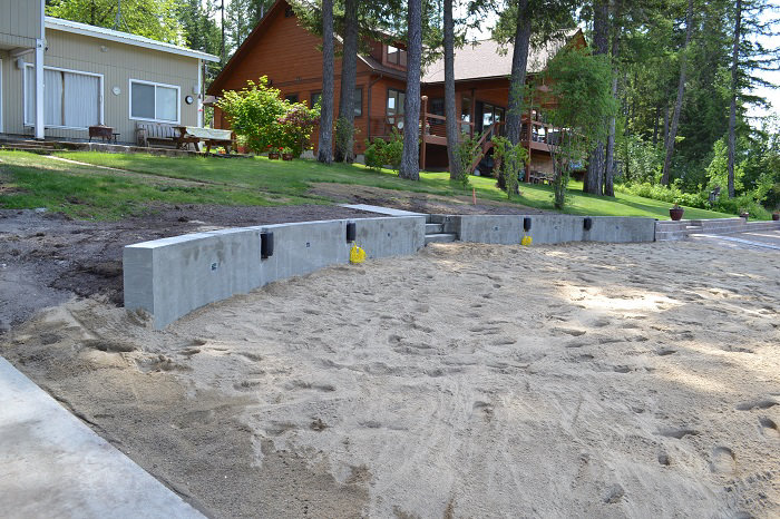 Poured retaining wall