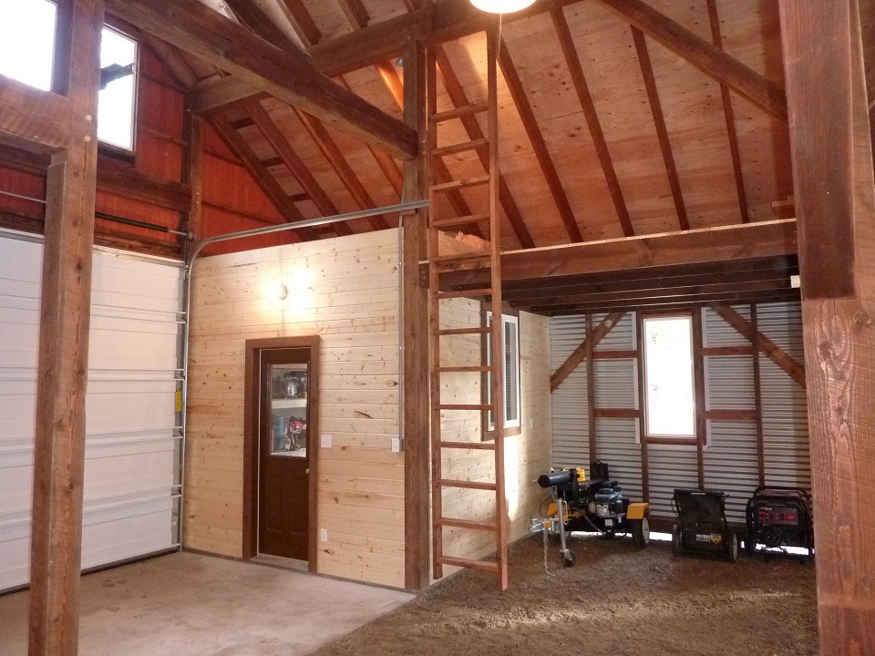 barn interior photo