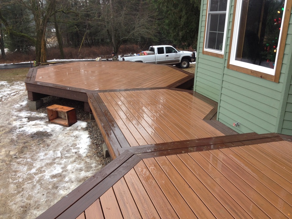 Sandpoint Trex Deck photo 3